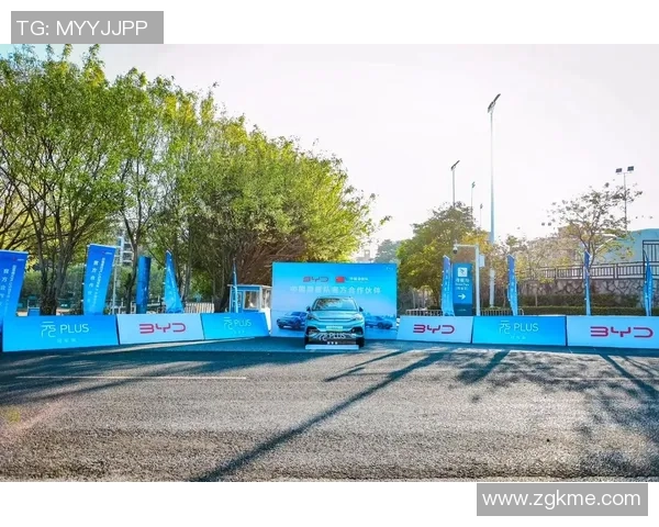 杭州滑板队边路渗透战术解析与滑板热点发展趋势探讨 杭州滑板队边路渗透战术解析与滑板热点发展趋势探讨