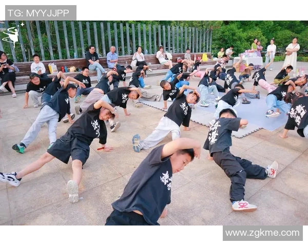 街舞盛宴:深入深圳街舞队的默契与激情之旅 街舞盛宴:深入深圳街舞队的默契与激情之旅